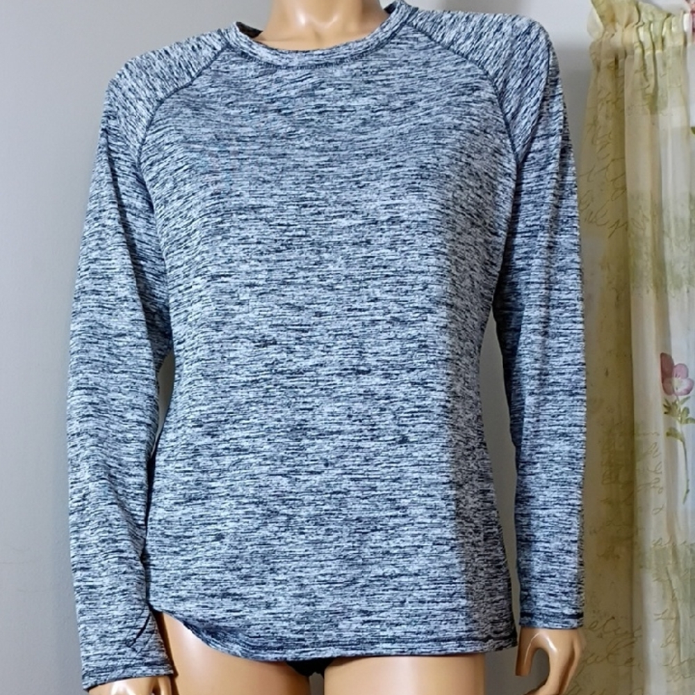 Women's Long Sleeve Gray Top